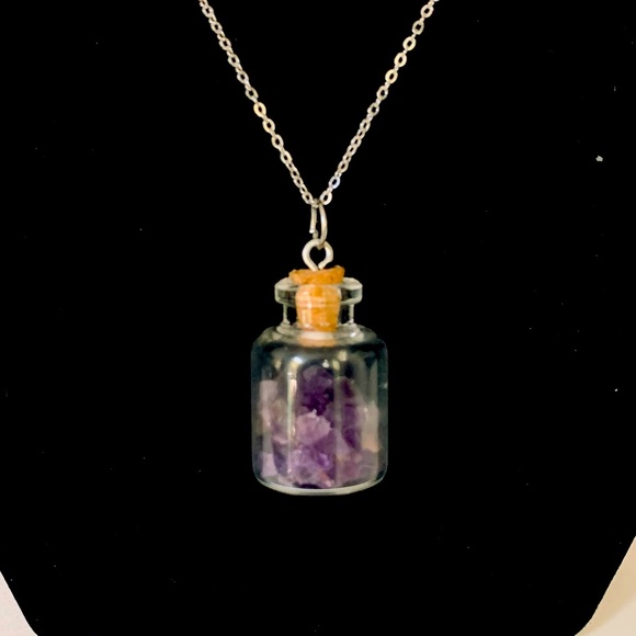 Amethyst crystal necklace - Picture 1 of 1